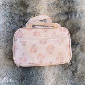 Jill Stuart Bags Pink Japanese Jill Stuart Floral Cottagecore Shabby Chic Makeup Travel Case Poshmark Jill Stuart Bags Pink Japanese Jill Stuart Floral Cottagecore Shabby Chic Makeup Travel Case Poshmark